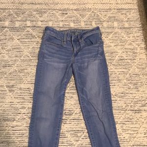 light wash skinny jeans